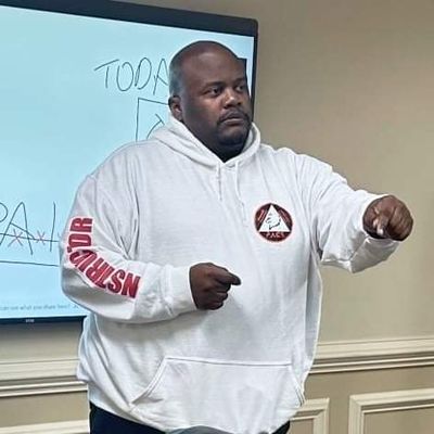 Paul Simms, PACS founder, instructing